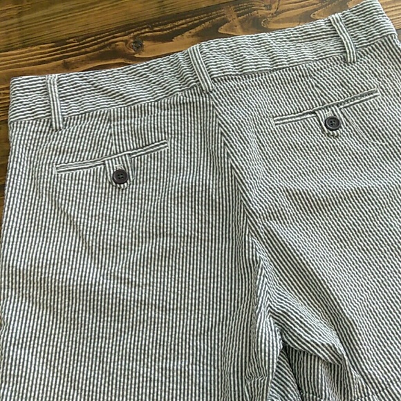 Jennifer & Grace seersucker size 8 shorts - Picture 5 of 8